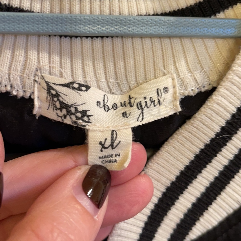 Light Jacket - Picture 4 of 4